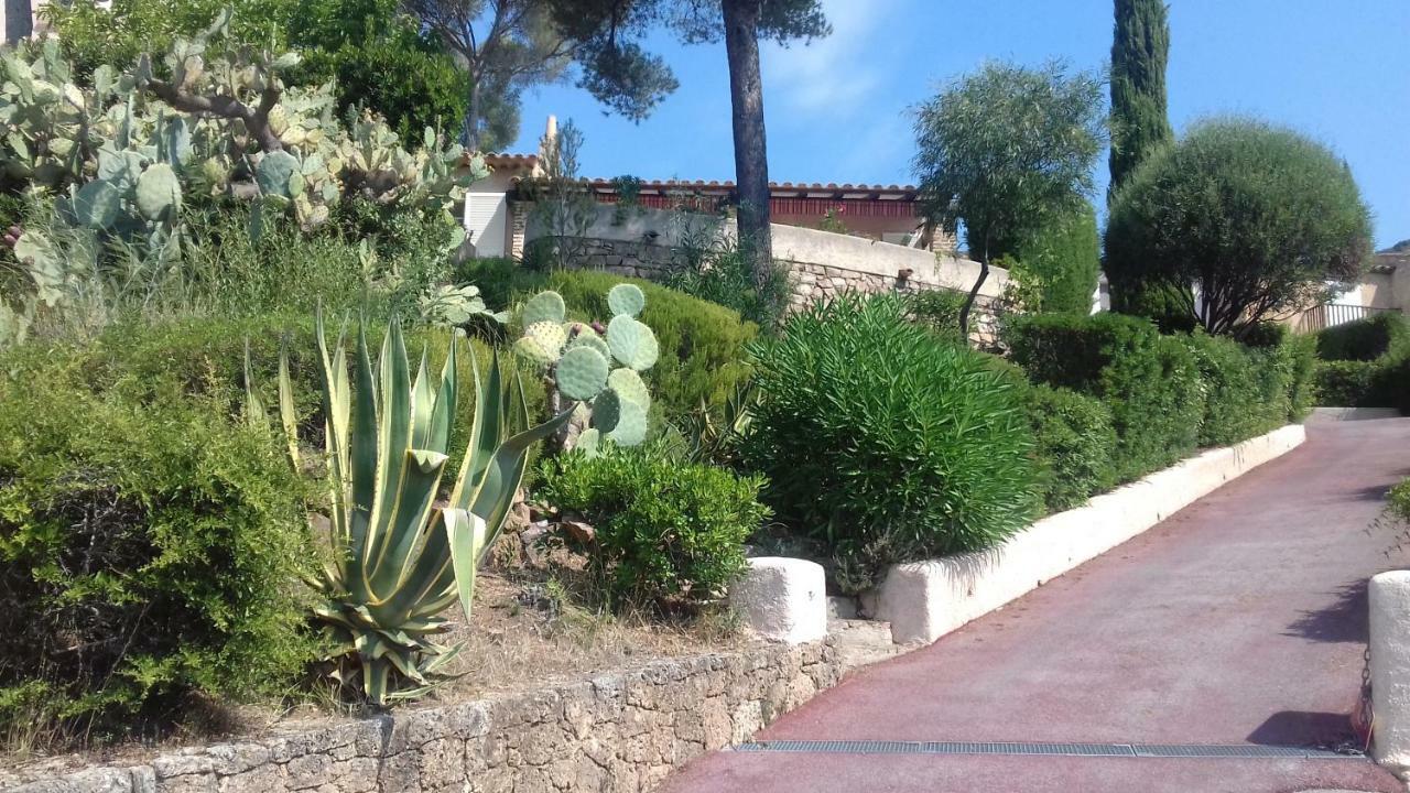La Pequenita Villa Saint-Raphael  Bagian luar foto